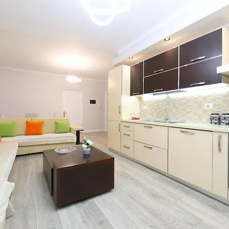 Seaside Serenity Serviced Apartment-vlore Lungomare Vlorë