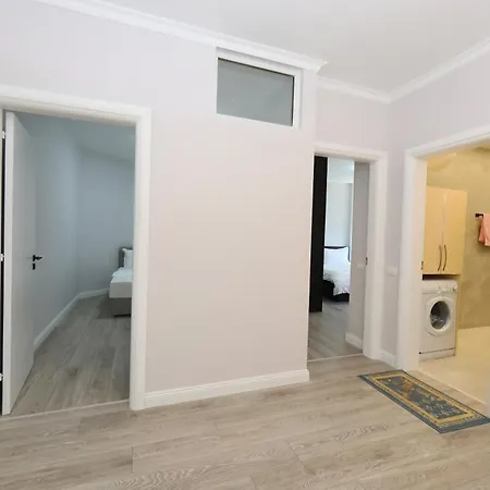 Lägenhet Seaside Serenity Serviced Apartment-vlore Lungomare Vlorë